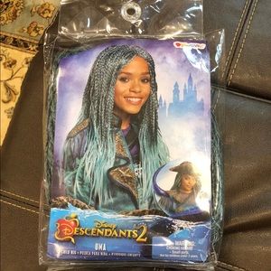 Desendants “UMA” wig